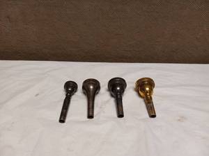 lot 34 image: 4 VINCENT BACH MOUTHPIECES