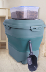 lot 532 image: JAOXISOU Collapsible Dog Food Storage Container and Travel Container with Scoop - Green