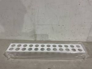 lot 225 image: MMH Clear Acrylic Flower Vase Centerpiece