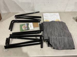 lot 232 image: Veehoo Cooling Elevated Dog Bed - Black Silver