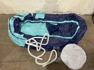 lot 116 image: Inflatable Bathtub - Blue