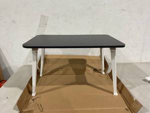 lot 237 image: LKBBC Foldable Laptop Desk for Bed - Black