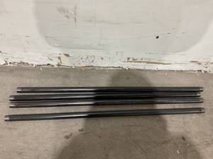 lot 145 image: GeilSpace 4-Pack 34 x 36 inch Pre-Cut Black Metal Pipes