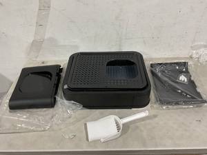 lot 215 image: RIZZARI Large Top Entry Anti-Splashing Litter Box with Lid - Black
