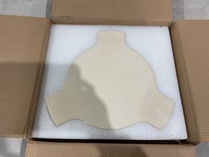 lot 216 image: Smoking Stone for 18 in Large Grill
