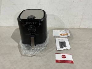 lot 222 image: Ultrean Air Fryer, 4.5 Quart - Black