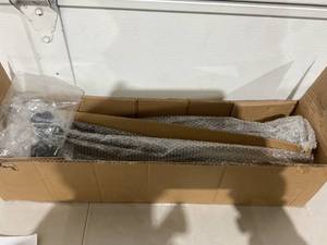 lot 310 image: SMARTSTANDARD 4-Piece 16 inch Black Hairpin Furniture Legs