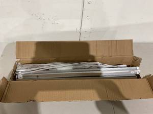 lot 318 image: Barrina 4-Pack T5 2 ft. LED Grow Lights