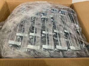lot 322 image: HOUSE DAY 100-Pack 14 inch Clear Plastic SkirtPant Hangers with Clips
