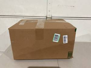 lot 324 image: LOT OF 2 Pillows