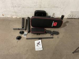 lot 5 image: Adjustable Weight Bench