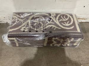 lot 403 image: Pauwer Outdoor Rugs Reversible Mat - Brown