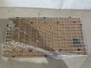 lot 276 image: Serene Valley 27-916 x 14-916 Stainless Steel Sink Protector Grid