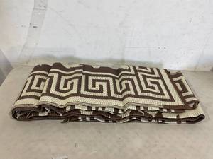 lot 284 image: Patio Area Mat - BrownBeige