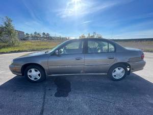 2000 Chevrolet Malibu LS - 2 OWNERS