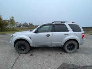 2010 Ford Escape XLT - AWD