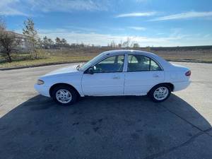 2002 Ford Escort SE