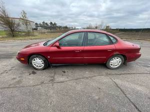 1999 Ford Taurus SE - 2 OWNERS