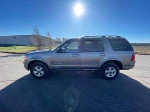 2002 Ford Explorer Limited - 4X4