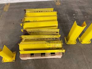 lot 40 image: Floor Guards - Quantity 14 - Various sizes