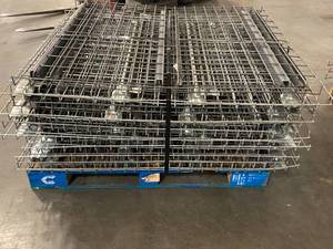 lot 17 image: 42 x 46 and 42 x 51 Wire Deck. Approximate quantity 60.