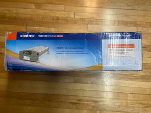 lot 24 image: Xantrex Freedom HFS 2055 Sinewave, 2000 W  55 A invertercharger