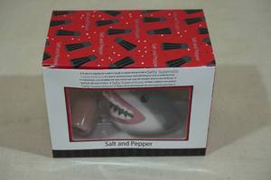 lot 85 image: Novelty Salt & Pepper Shaker -Shark and Leg