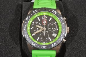 lot 8 image: Luminox Pacific Diver Watch