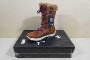 lot 39 image: Santana Canada Micah Winter Boots - Womens 8