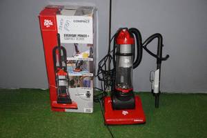 Black & Decker Air station powers on.6b - Lil Dusty Online Auctions - All  Estate Services, LLC