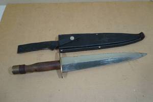 lot 118 image: Wood Handle Dagger with Leather Sheath