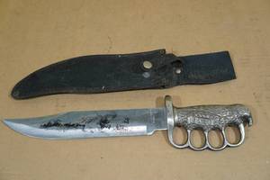 lot 119 image: Eagle Theme Fantasy Bowie Knife with Leather Sheath