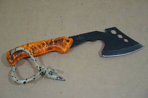 lot 122 image: Hatchet Utility Tool