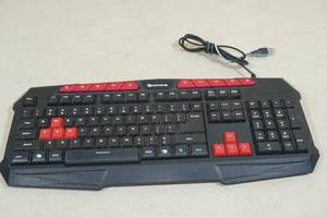 lot 129 image: iBuyPower Gaming Keyboard