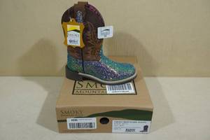 lot 143 image: Smoky Mountain Glitter Boots - Kids Size 12