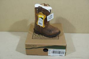 lot 145 image: Smoky Mountain Toddler Boots - Size 7