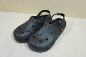 lot 190 image: Nuusole Clogs - Mens 9Womens 10