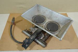 lot 196 image: Mr Heater Dual Element Propane Sunflower Heater