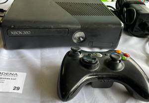 lot 161 image: Xbox 360 Non Working Gaming System. Includes Controller and Connect Camera.  