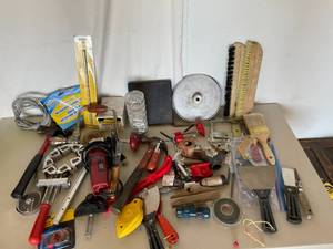 lot 22 image: HUGE Lot of Tools  Angle Grinder, Adjustable Clamp, Hammers and MORE