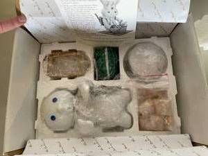 lot 36 image: 2000 Pillsbury Doughboy Picnic Suprise Porcelain Doll by Danbury Mint