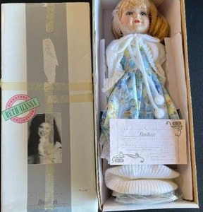 lot 39 image: Bradleys Beth Ilyssa Collection Porcelain Doll