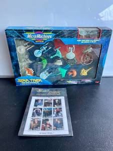 lot 123 image: Vintage Star Trek Micro Machine Collectors Set