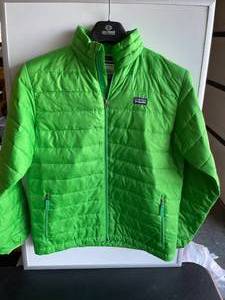 lot 153 image: Patagonia Youth Boys Green Packable Jacket Size XL 14