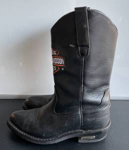 lot 4 image: Harley Davidson Mens Black Motorcycle Riding Boots Size 7.5