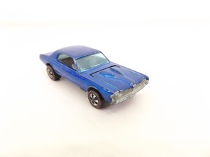 lot 17 image: Authentic 1967 Pat Pending Hot Wheels RARE BlueSilver Redline Custom Cougar