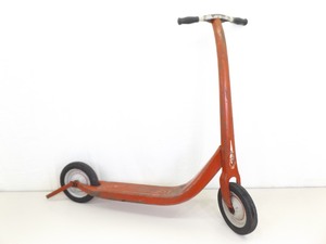 lot 21 image: Vintage 1950s Radio Line Scooter