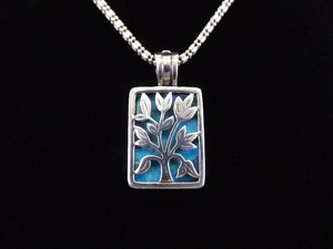 lot 58 image: .925 Sterling Silver SILPADA Interchangeable Turquoise, Marble, and Onyx Pendant Necklace