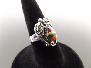 lot 65 image: .925 Sterling Silver Zuni Inlayed Muti Stone Feather Ring Size 4