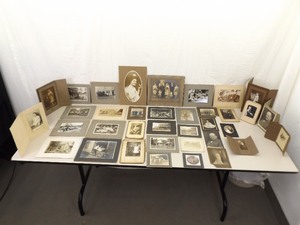 lot 93 image: Large Lot of Antique Photos in Display Cards